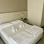 Astoria 2*