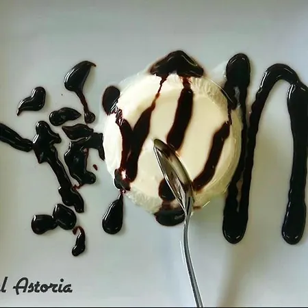 Astoria 2*