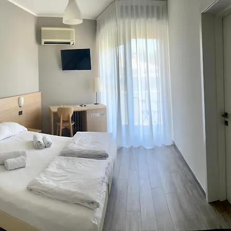 Hotel Astoria Torri Del Benaco
