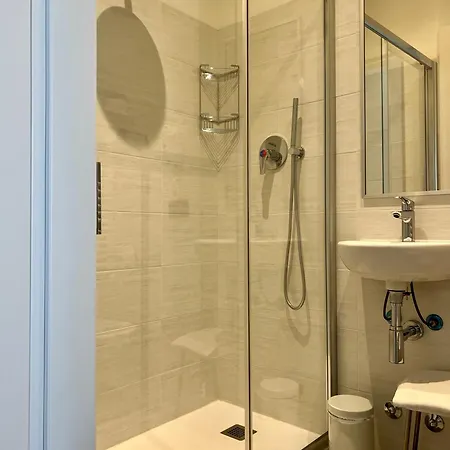 酒店 Astoria 托里德尔贝纳科